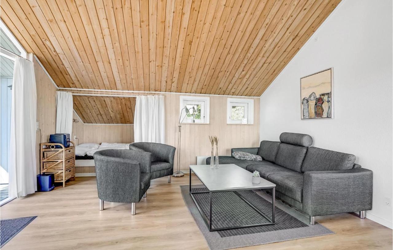 Amazing Home In Blavand With Wifi Bagian luar foto