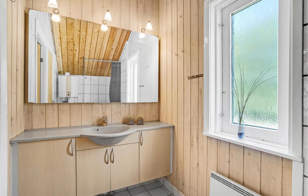 Amazing Home In Blavand With Wifi Bagian luar foto