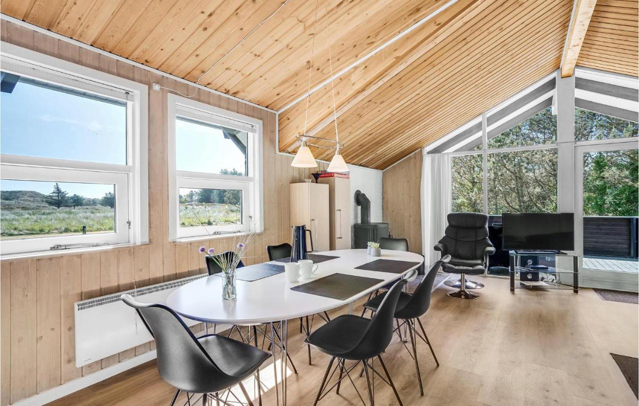 Amazing Home In Blavand With Wifi Bagian luar foto